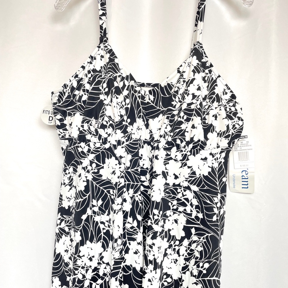 NWT Babydoll Black and White Floral Botanical V-neck Flowy Tankini Top 18